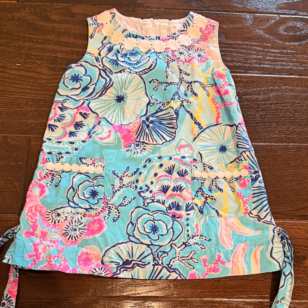 Adorable Lilly Pulitzer shift dress, size 2